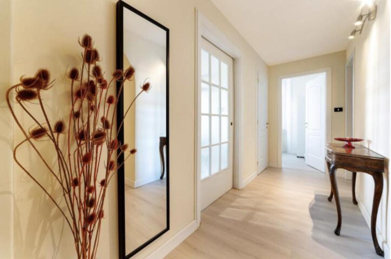 Sunny Flat In Elegant Building Close To Colosseum Roma Esterno foto