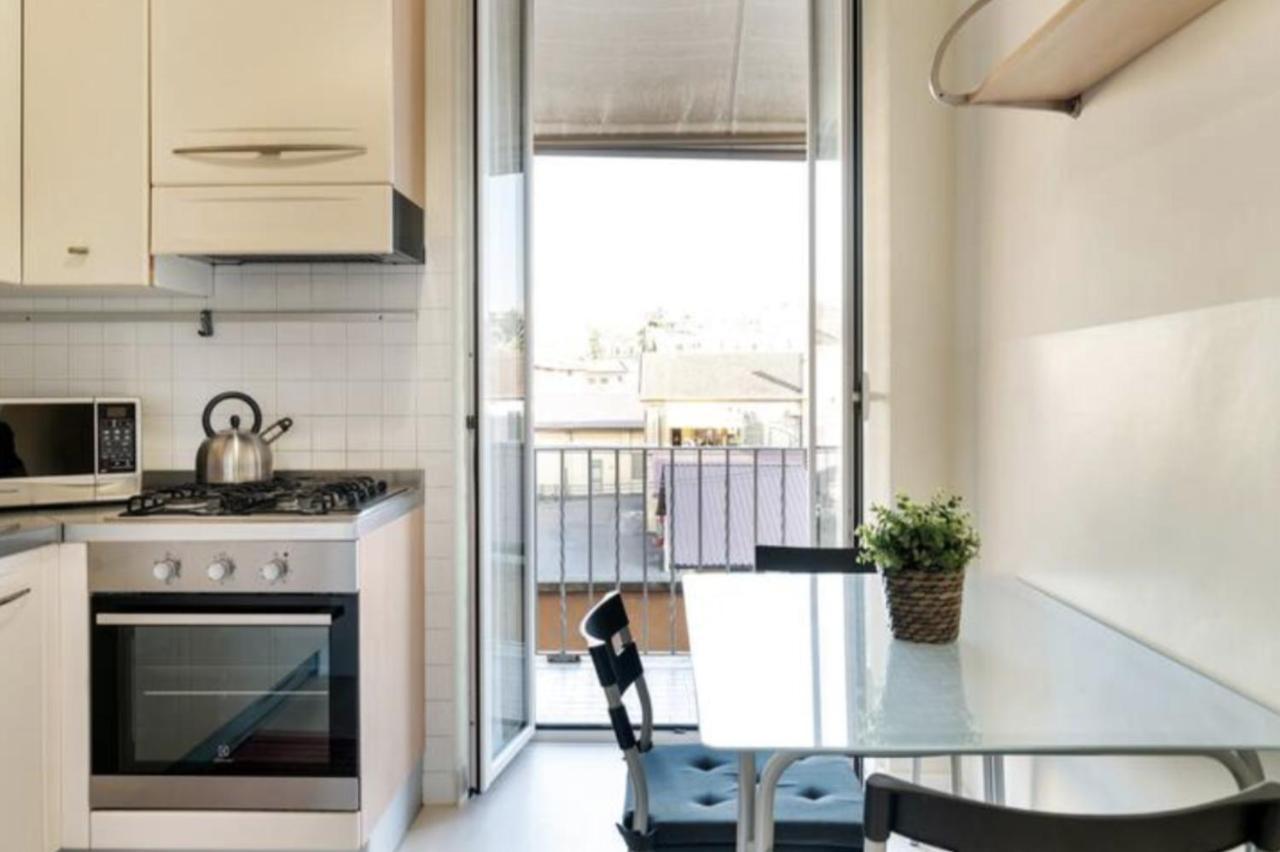 Sunny Flat In Elegant Building Close To Colosseum Roma Esterno foto