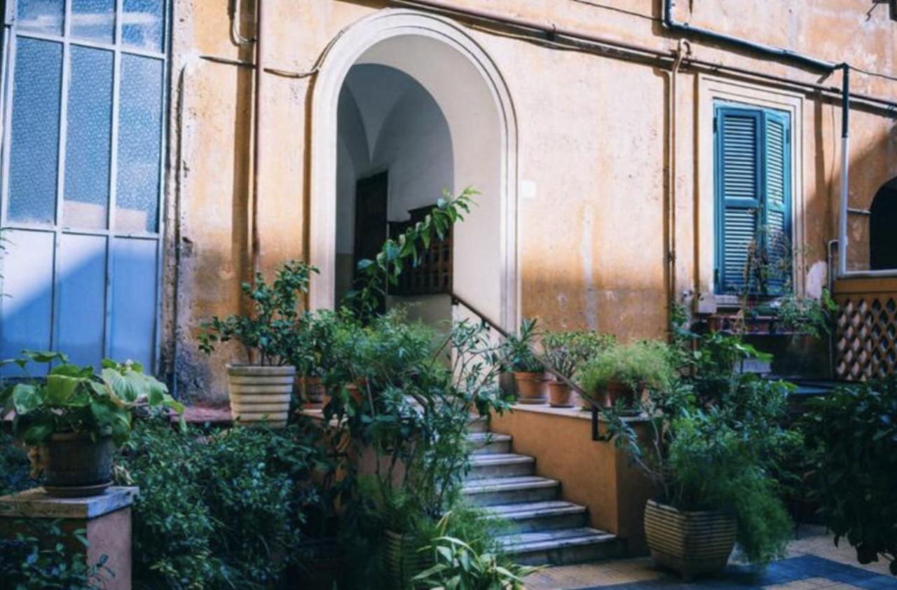 Sunny Flat In Elegant Building Close To Colosseum Roma Esterno foto